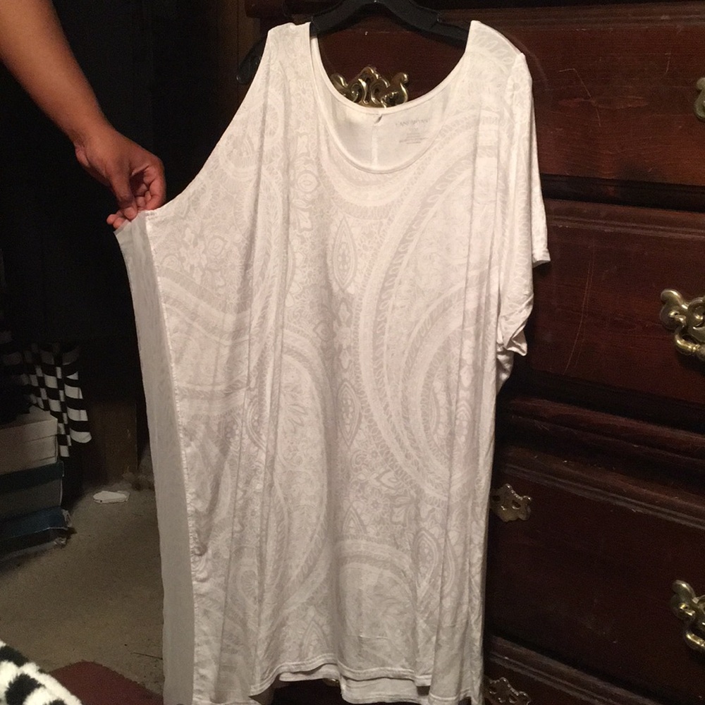 Lane Bryant White & Light Gray 1/2 Batwing Blouse
